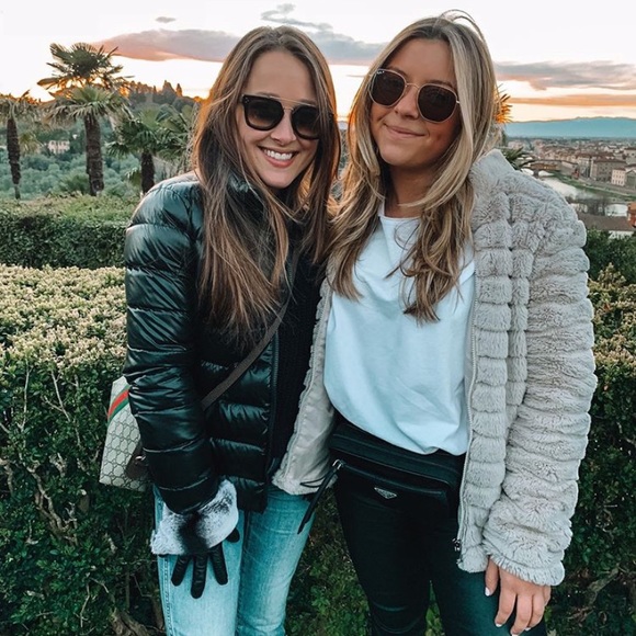 ★ ABOUT ME ★ - Picture 5 of 7